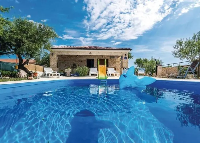 Сasa de vacaciones House Simun *
